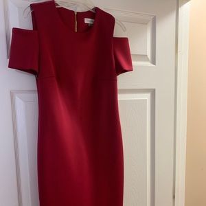 Cold shoulder above the knee dress